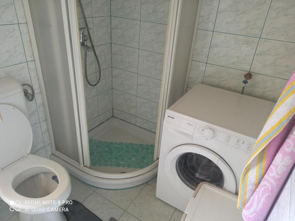 Studio Apartman Lea 普拉 外观 照片