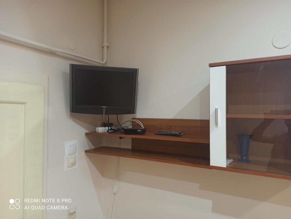 Studio Apartman Lea 普拉 外观 照片