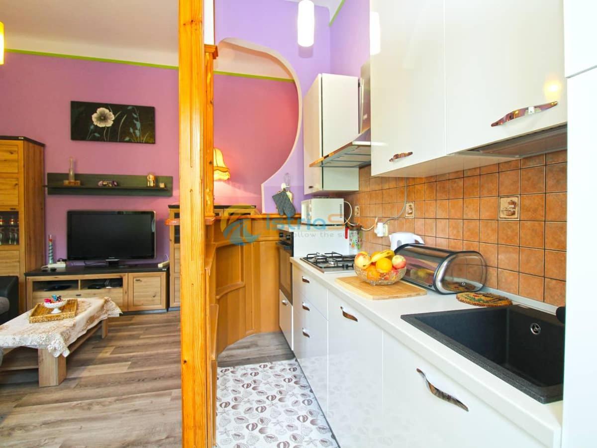 Studio Apartman Lea 普拉 外观 照片